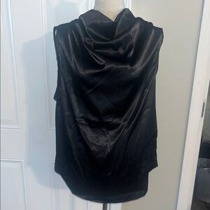 HALARA Black Sleeveless Top size large